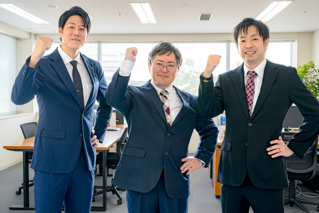ガッツポーズ